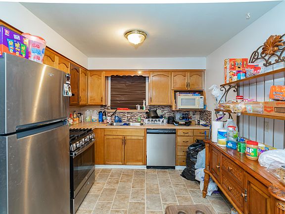 5th image of 2063 Betsy Dr