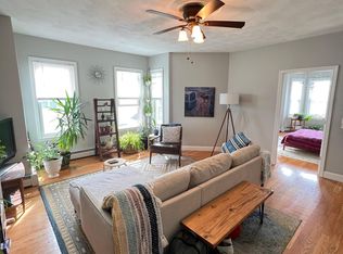 31 Dartmouth St #2, Somerville, MA 02145