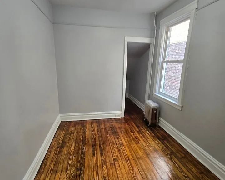 211 Grant Ave #1L — Photo 7