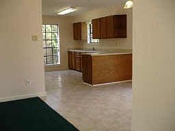 4th image of 6411 Hollow Oaks Dr