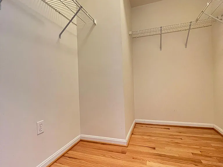 13027 Town Commons Dr — Photo 14