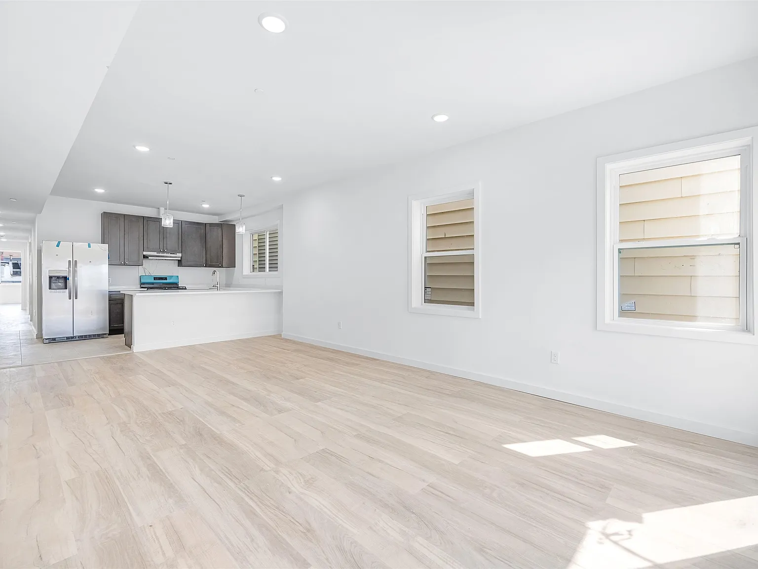 3 bed, 2.0 bath, $3,650 — Photo 4