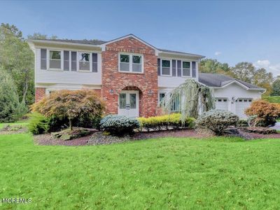 61 Apache Drive, Manalapan, NJ, 07726