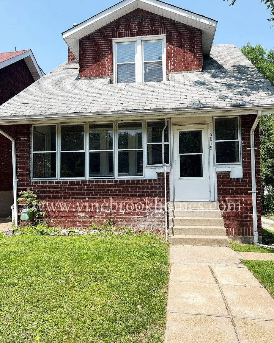 6815 Plymouth Ave photo 1