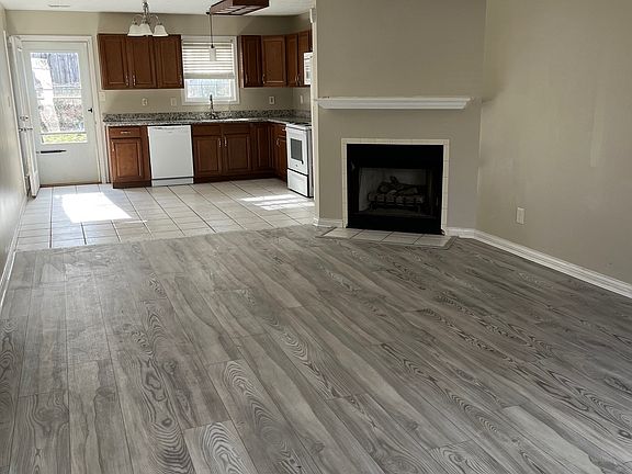 2nd image of 714 Morgan Hills Dr