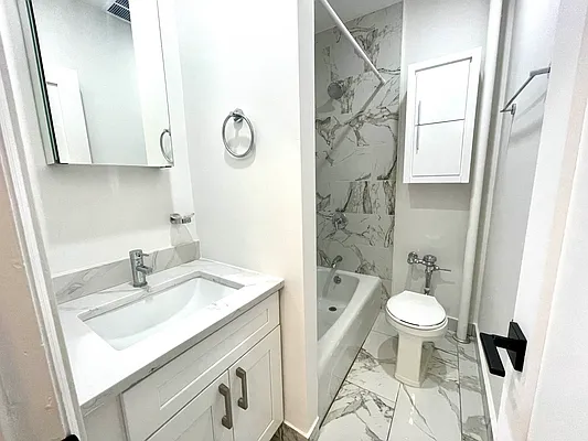 Rented by J PRESTON AND ASSOCIATES INC | media 15