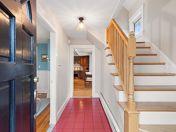 4th image of 6 Freemont St
