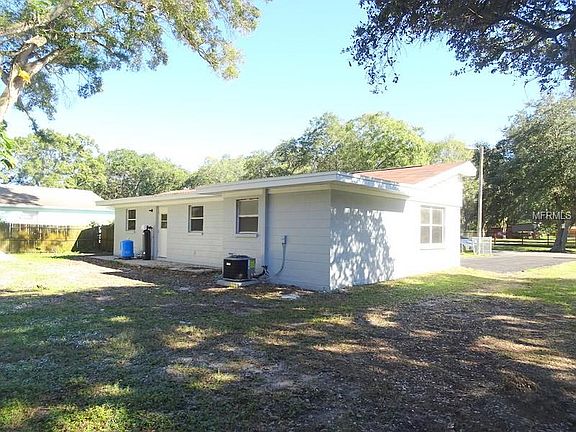 3rd image of 3005 S 76th St