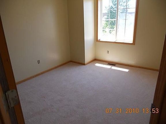 5th image of 580 Blackbird Ct