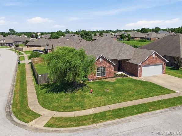 11739 N 115th Ave E, Collinsville, OK 74021