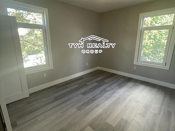 5th image of 268 22nd St Floor 2