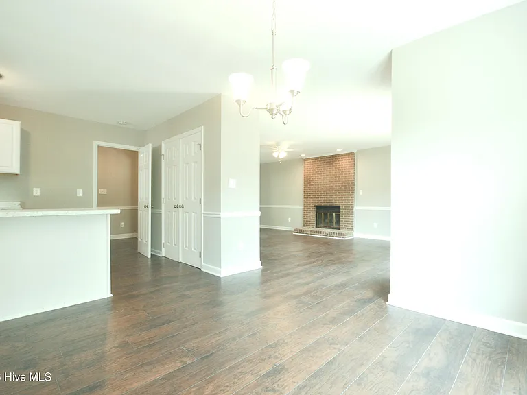 3516 Casine Ct — Photo 9