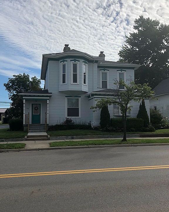 1st image of 28 S Chillicothe St
