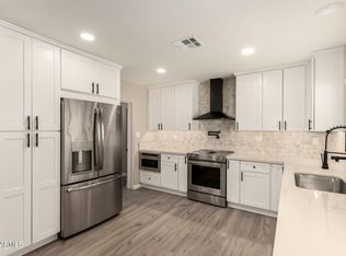 1813 W Earll Dr, Phoenix, AZ 85015