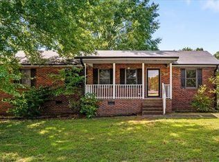 522 E Raleigh Ave, Liberty, NC 27298