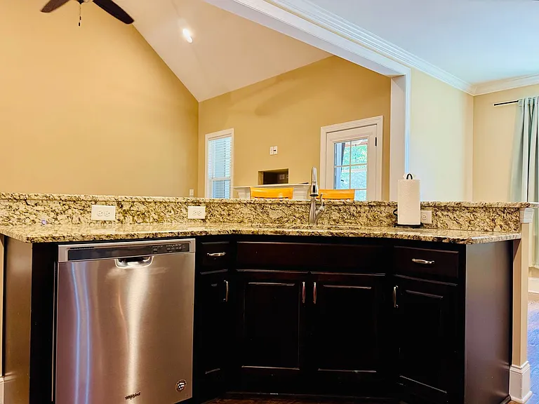 3658 Pleasants Ridge Dr — Photo 12