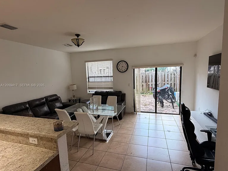 15050 SW 116th St — Photo 2