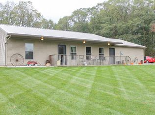 851 Drake Rd, Kendallville, IN 46755