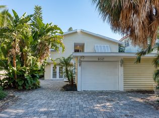 5147 Oxford Dr, Sarasota, FL 34242