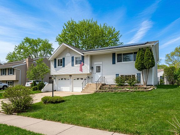 2nd image of 630 Clover Ln