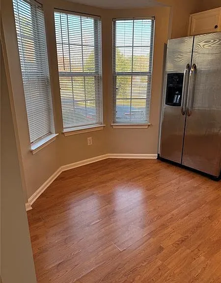 146 Bridge View Dr — Photo 3