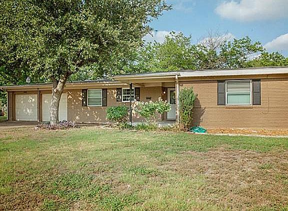 2nd image of 4608 Deville Dr