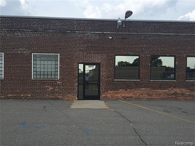 1st image of 5415 Oakman Blvd