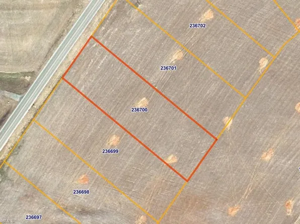 8524 Fairgrove Church Rd #16, Browns Summit, NC 27214