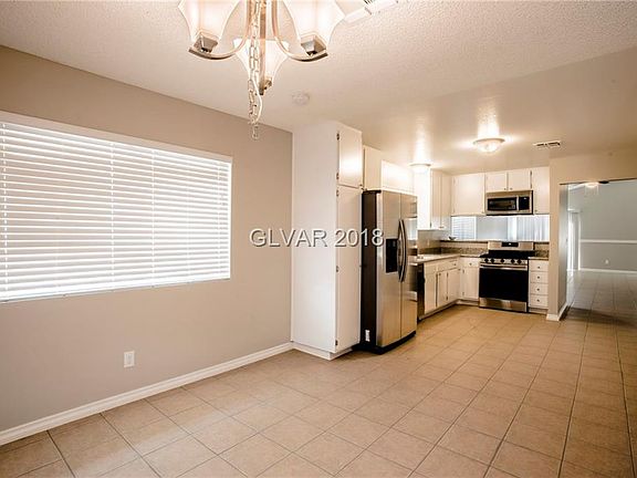 5th image of 3127 Blossom Glen Dr