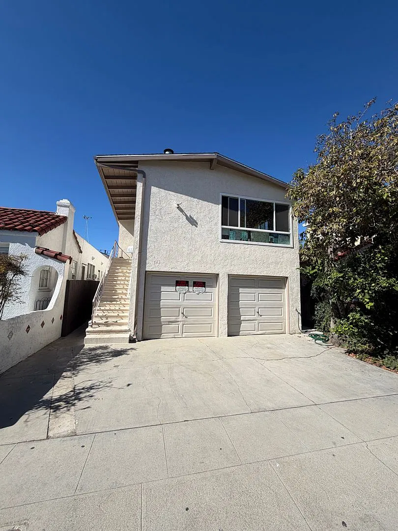 143 Nieto Ave — Photo 1