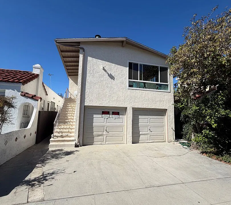 143 Nieto Ave