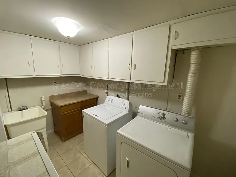 601 Forbes St — Photo 22