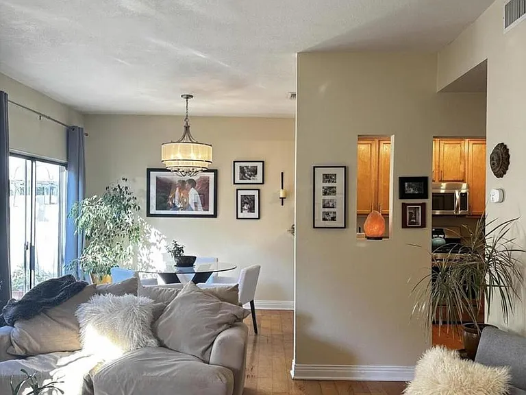 2419 Pima Ln — Photo 4