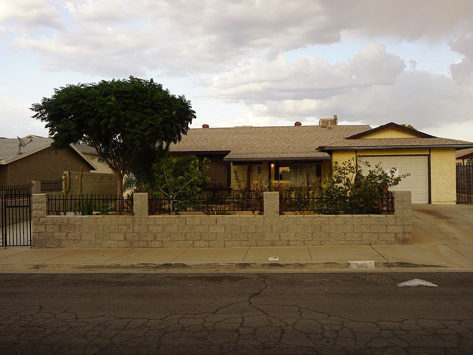 1st image of 902 Palo Verde Dr