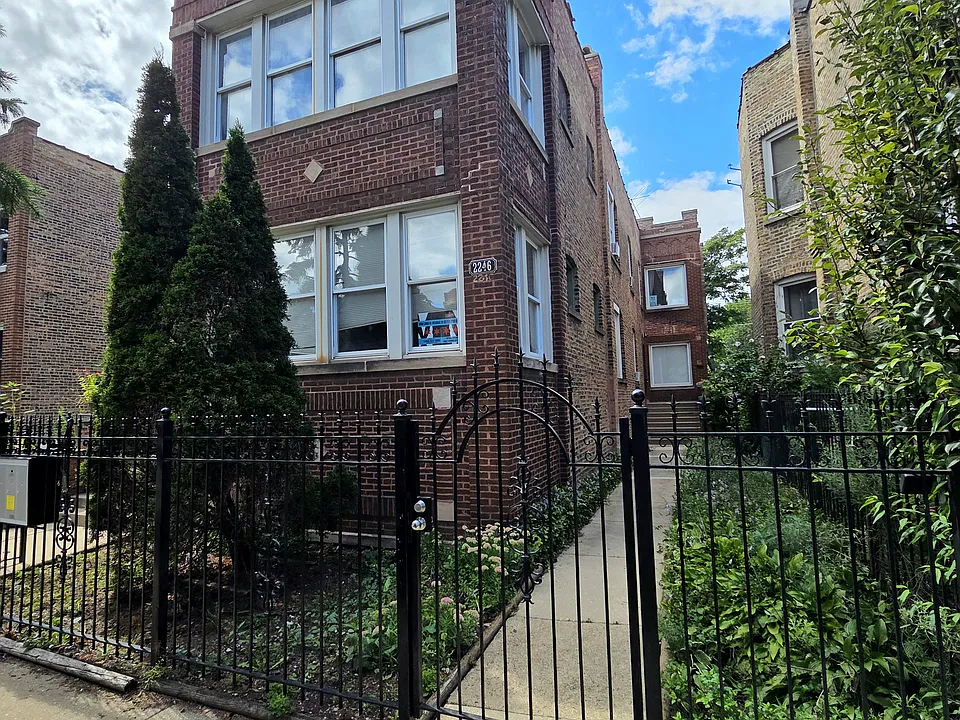 2246 N Springfield Ave #GARDEN