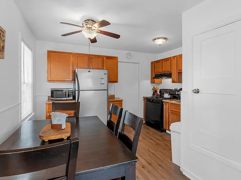 6563 Julian Ave — Photo 8