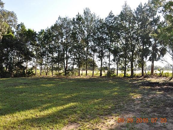 3rd image of 35726 Shelley Dr