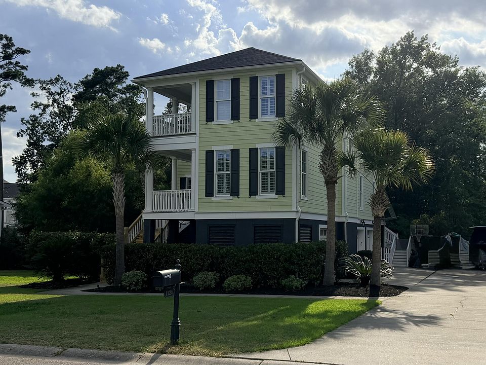 2nd image of 1129 Lands End Dr