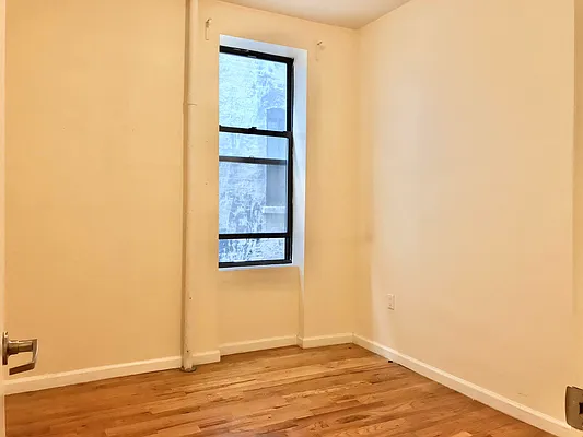 Rented by Matthew Gros-Werter, LREB  | media 14