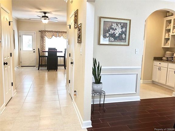 4th image of 704 Cristal Dr