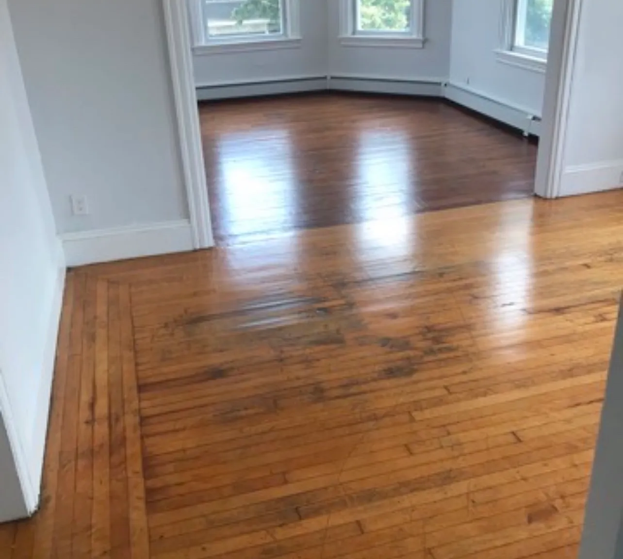 3 bed, 1316 sqft, $1,900 — Photo 1