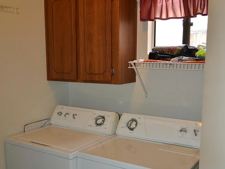455 Delaware Dr #112 — Photo 8