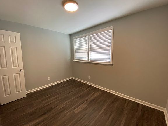 5th image of 1814 Thomas St #1808
