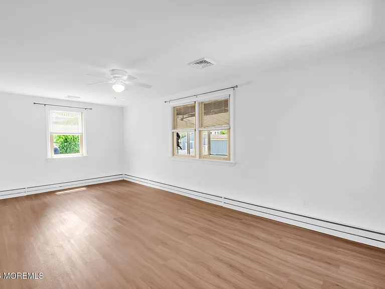 10 Harbour Way — Photo 25