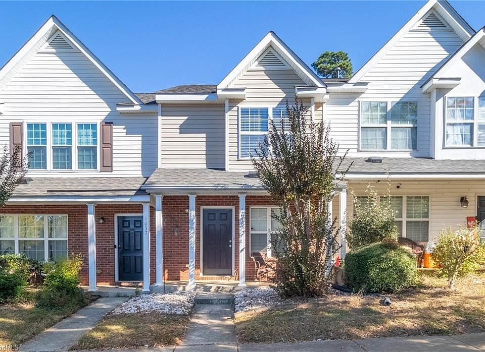 1st image of 1039 Oak Blossom Way