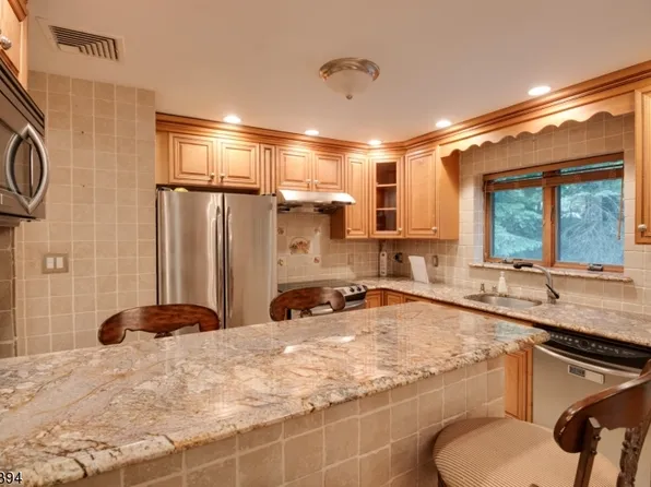 502 Edith Rd, Roxbury Twp., NJ 07850