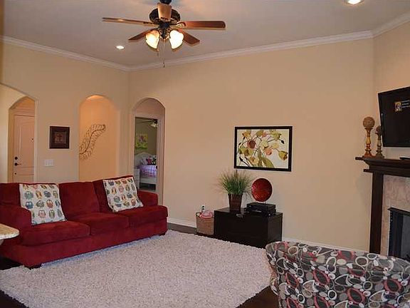 4th image of 3901 SW Roundstone Blvd