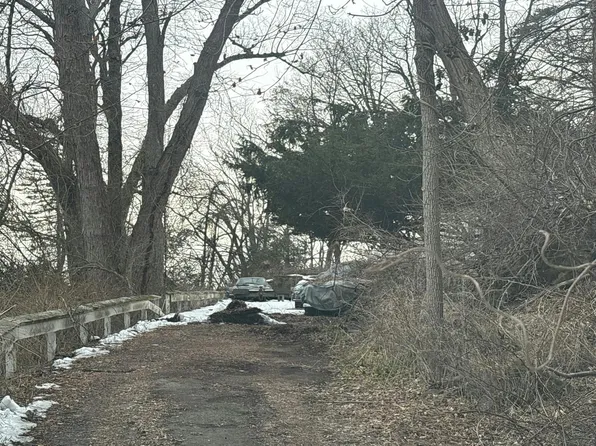 19 Kingwood Park, Poughkeepsie, NY 12601