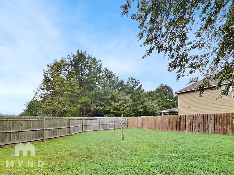 7490 Absinth Dr — Photo 36