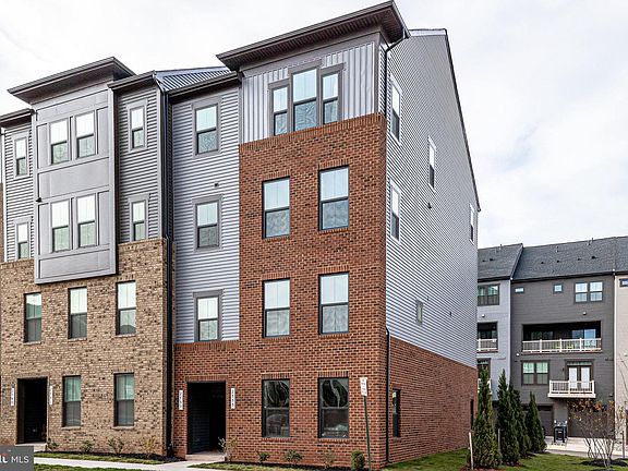 2nd image of 2753 Velocity Rd Unit 32B